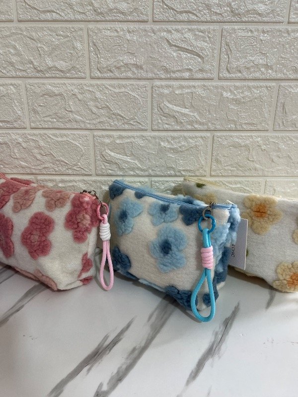 Producto - Nececer / Cartuchera de Peluche con Diseño de Flores - 0