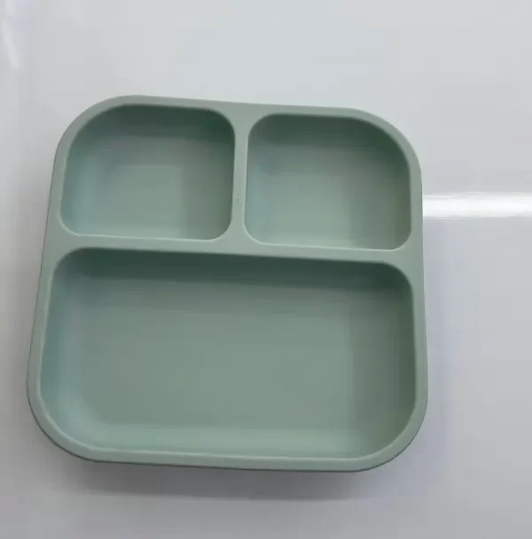 Producto - Plato con divisiones y sopapa - verde!