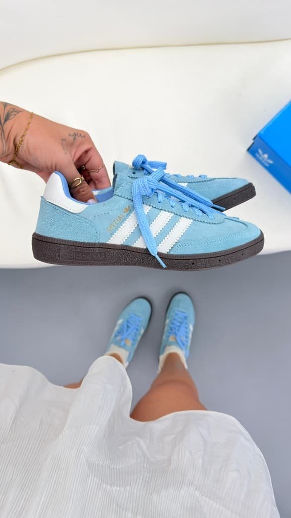 Producto - Adidas samba celeste cuero legítimo