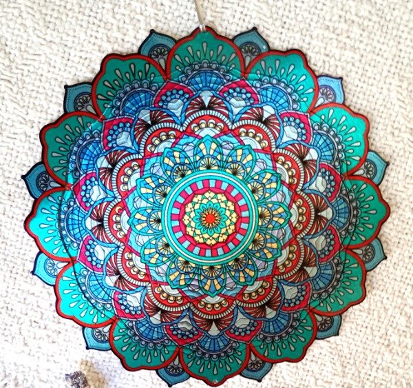 Producto - Giraviento mandala importado 15 cm aqua y rojo