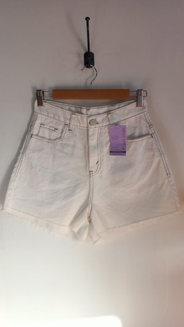 Producto - SHORT LFV CLÁSICO BLANCO