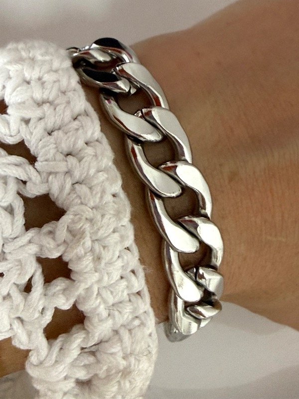 Producto - P714 Pulsera plana eslabón 3x1 / 2 medidas de largo