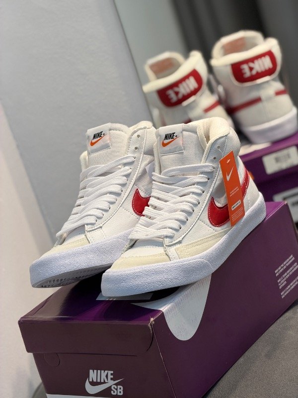 Producto - NIKE BLAZER RED - 5