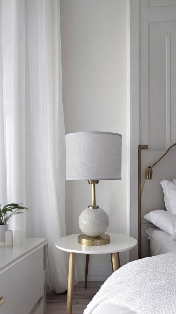 Producto - Velador Paris oro