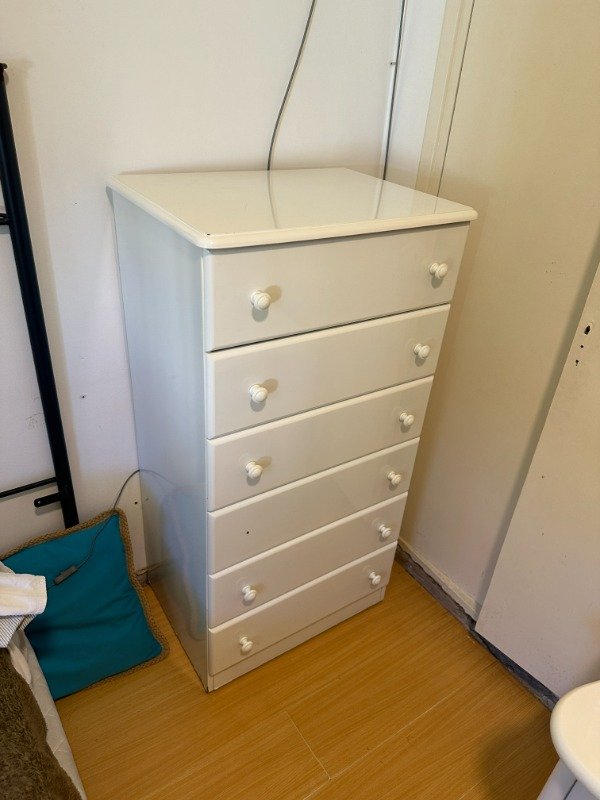 Producto - CHIFFONIER CAJONERA LAQUEADA 63x46x127. FALTA TIRADOR #11040