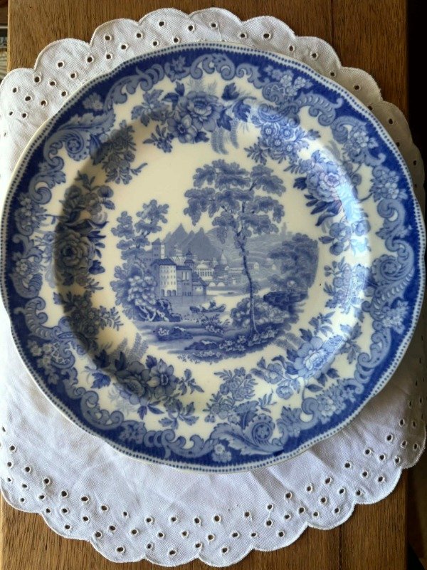 Producto - Plato playo de loza inglesa Copeland