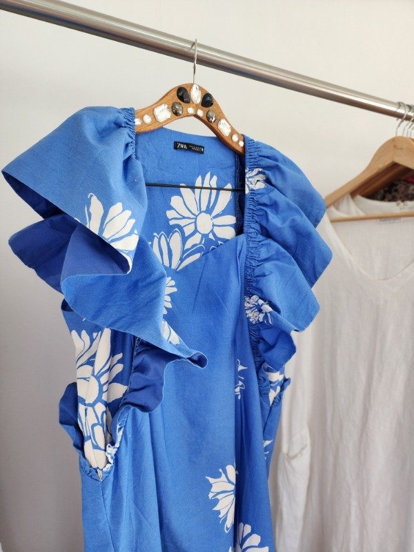 Producto - Vestido azul con volados ZARA