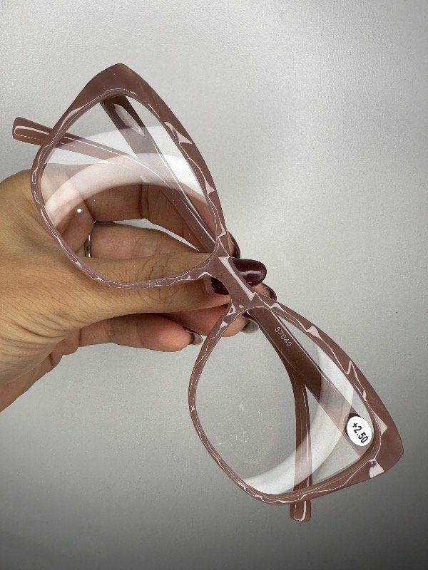 Producto - Lente con aumento coral