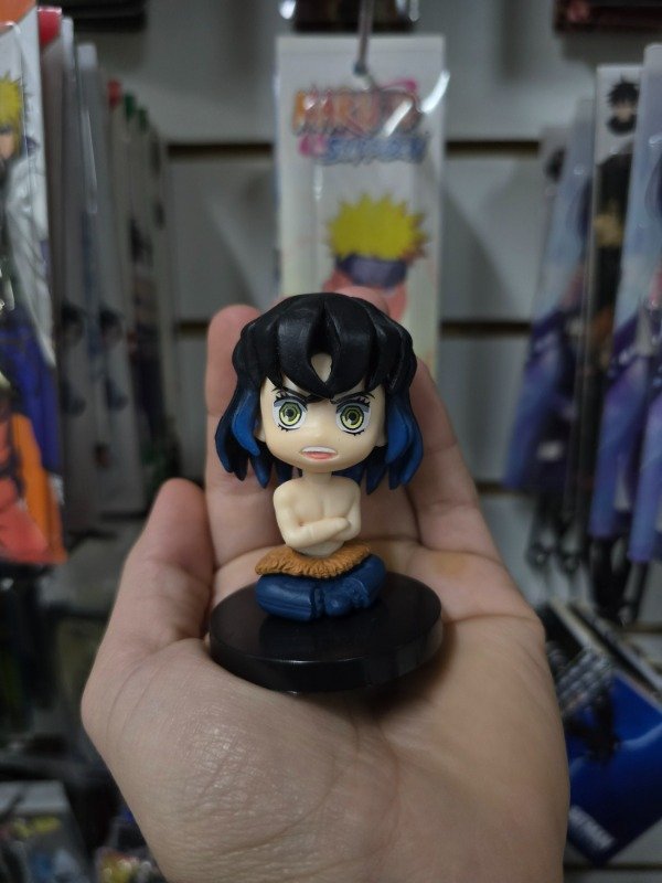 Producto - Figura Inosuke sin Mascara Sentado
