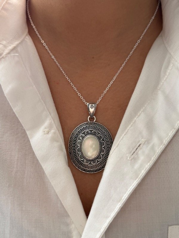 Producto - Collar bali ovalo nacar - 1