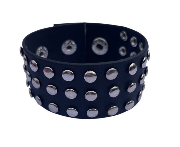 Producto - Pulsera remaches