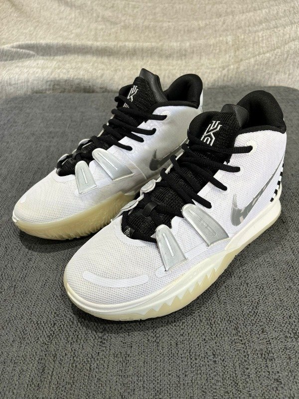 Producto - Nike Kyrie 7 "Brooklyn"