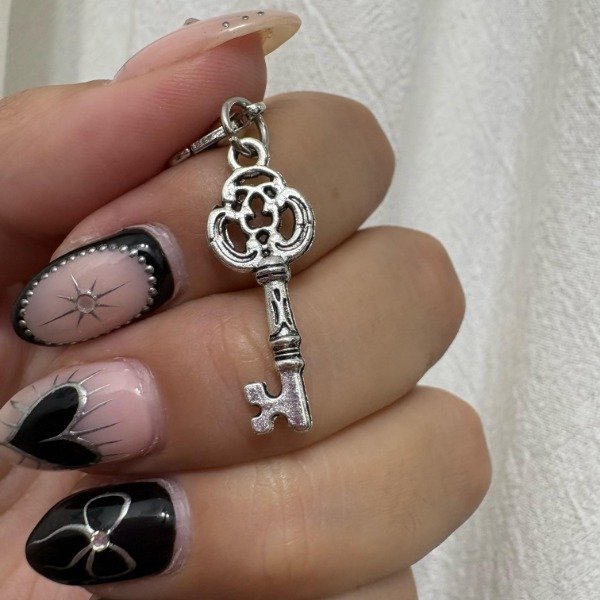 Producto - Key Charms Plateado