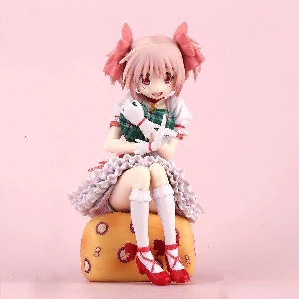 Producto - Figura Madoka Sentada 14cm - Madoka magica