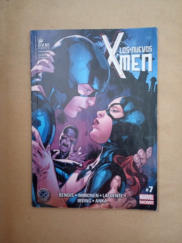 Producto - Los nuevos X-Men #7 - Bendis Immonen - Marvel Ovni Press 2013