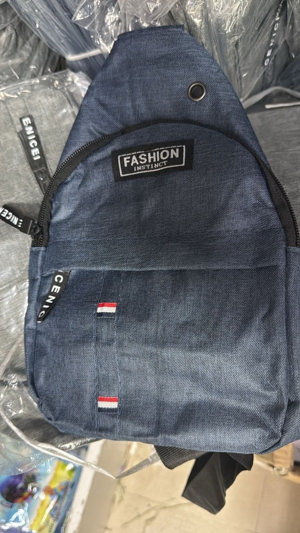 Producto - BL1147 RIÑONERA MOCHILA CRUZADA