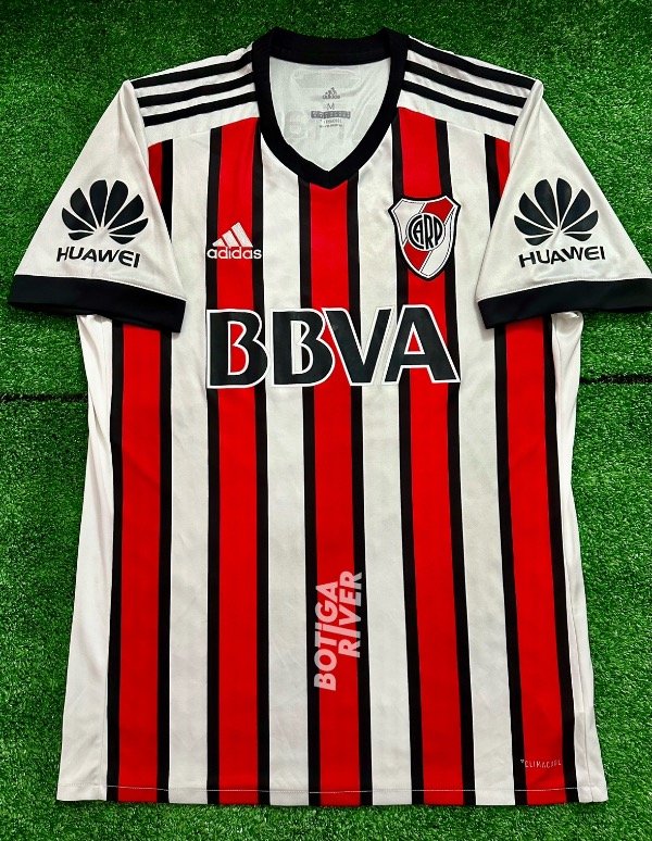Producto - CAMISETA TRICOLOR 2018 #24 E.PEREZ - (M)