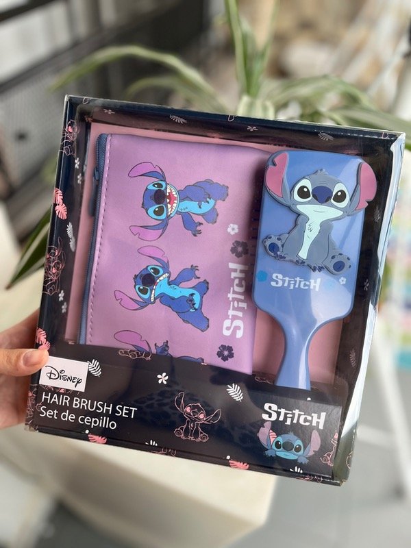 Producto - Set neceser y cepillo stitch