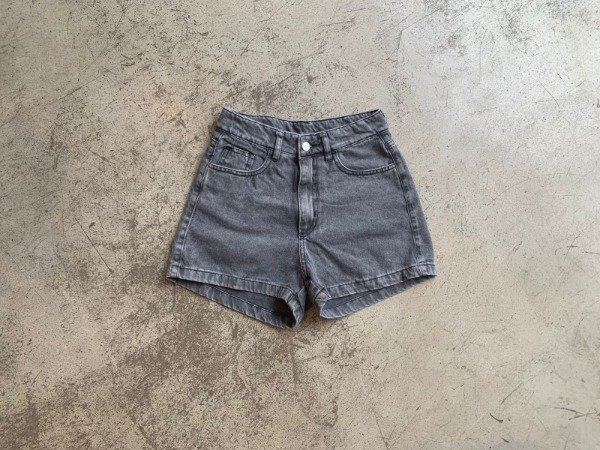 Producto - short tiro alto gris