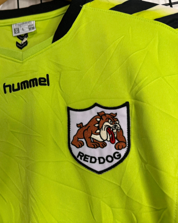 Producto - Hummel Red Dog - 2