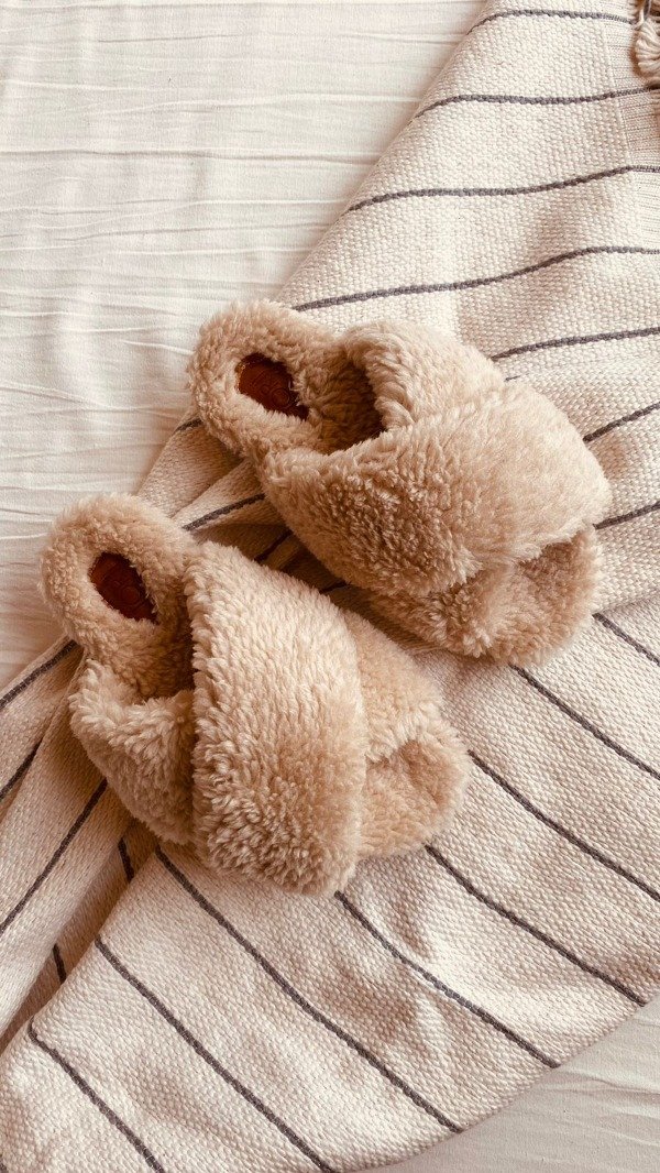 Producto - Pantuflas Gigi Corderito