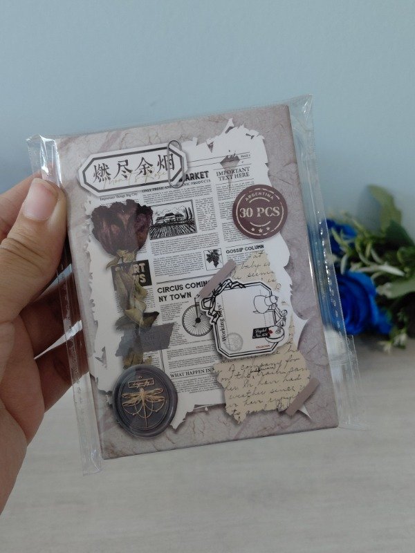 Producto - Cajita de stickers x 30 - Temática vintage gris #001