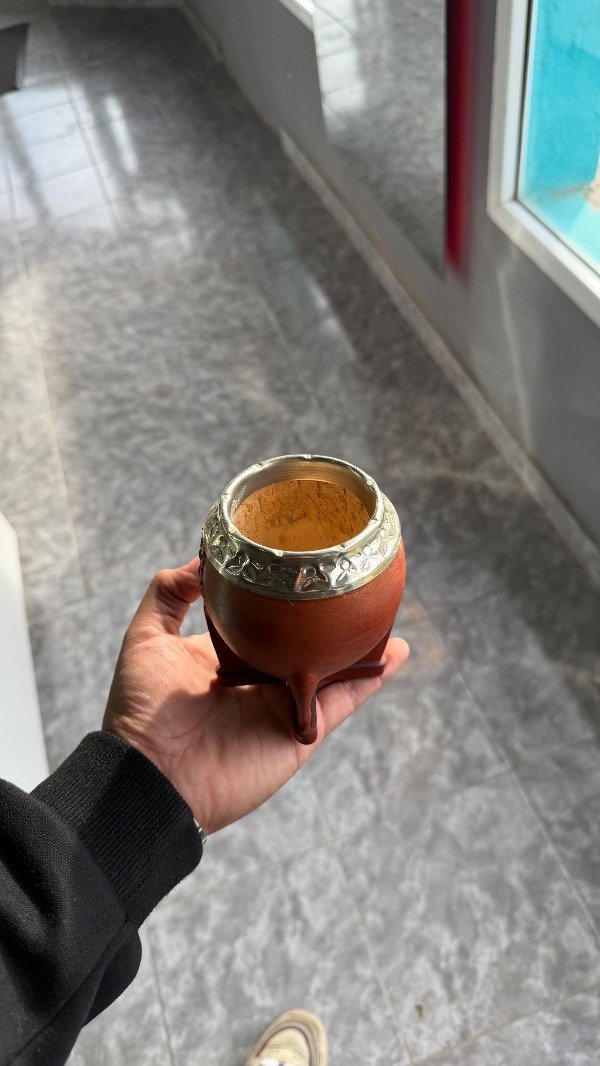 Producto - TORPEDO DE CUERO CON VIROLA CINCELADA DE ALPACA