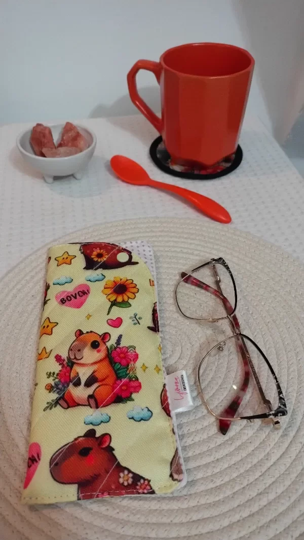 Producto - ESTUCHE PORTA ANTEOJOS CAPIBARA AMARILLO - 0