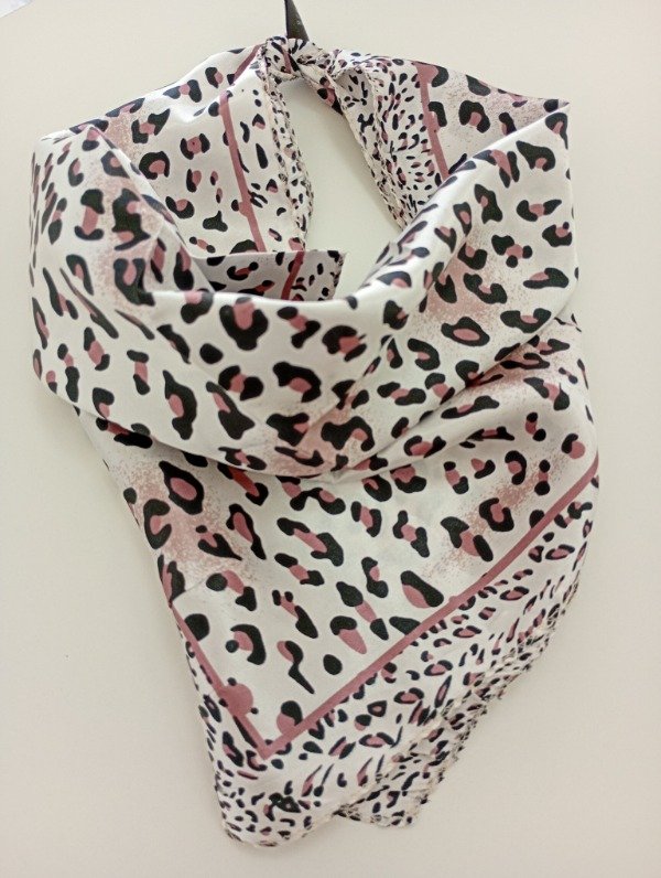 Producto - Pañuelo P586