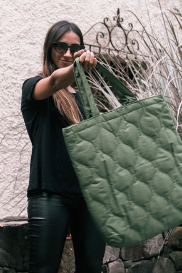 Producto - Cartera Puffer Verde