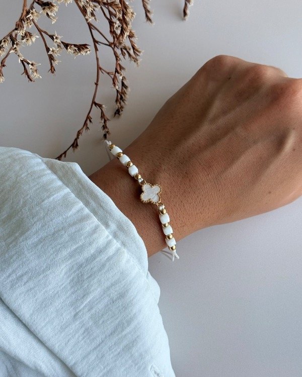 Producto - Pulsera trébol blanca