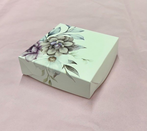 Producto - CAJA FLORES -COD. 1242 medida 10x3x10