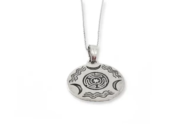 Producto - MEDALLA METAL OVAL DIOSA HEKATE 4X3.5CM