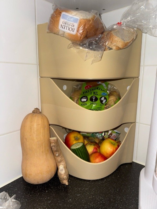 Producto - Almacenamiento Esquinero Modular Apilable Ventilado