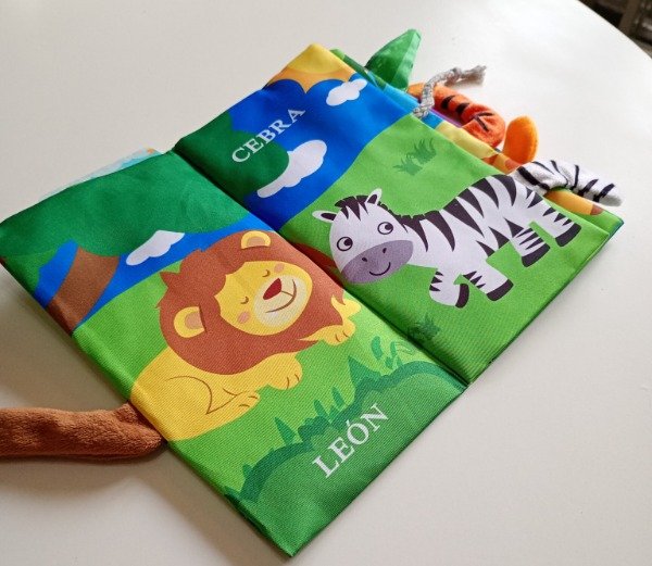 Producto - Libro de tela ANIMALES DE SERVA con COLAS - 2