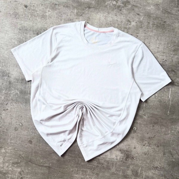 Producto - Remera Nike 2000s Original T. L