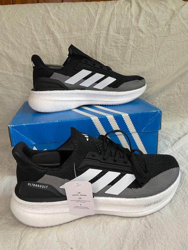 Producto - Adidas Ultraboost V