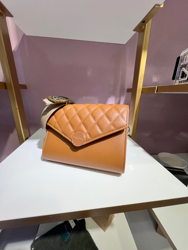 Producto - CARTERA MILAN QUILTED