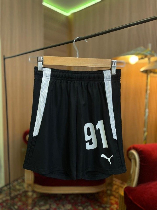 Producto - Bermuda negra Puma T.S