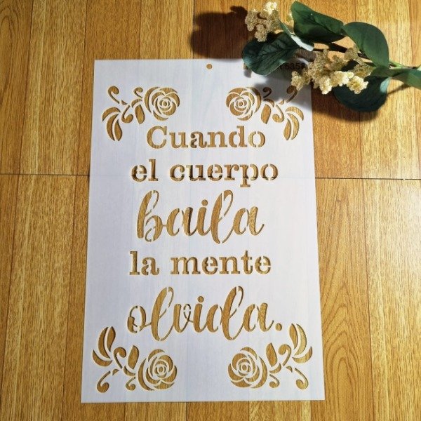 Producto - ST 5358 de 20x30 cm - Stencil Frase Cuando el cuerpo ..