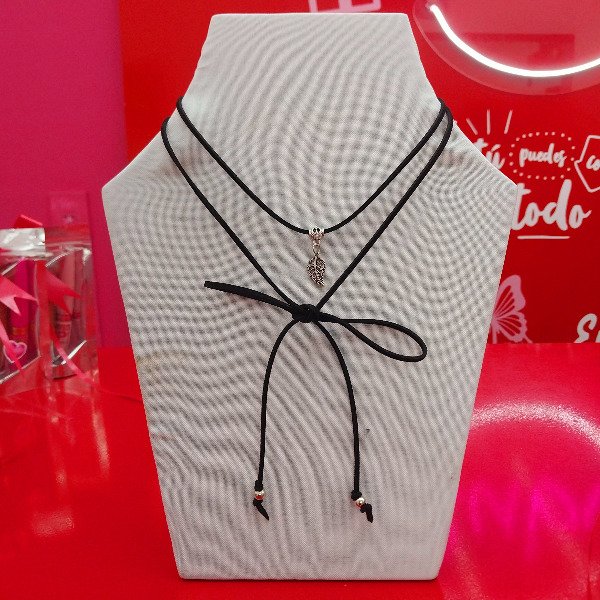 Producto - Corbatero con dije