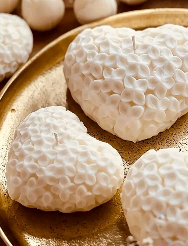 Producto - Corazón Grande Relieve Flores