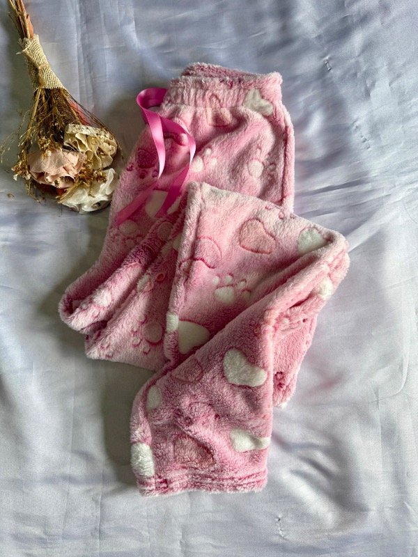 Producto - Pant polar soft luminoso huellitas rosa