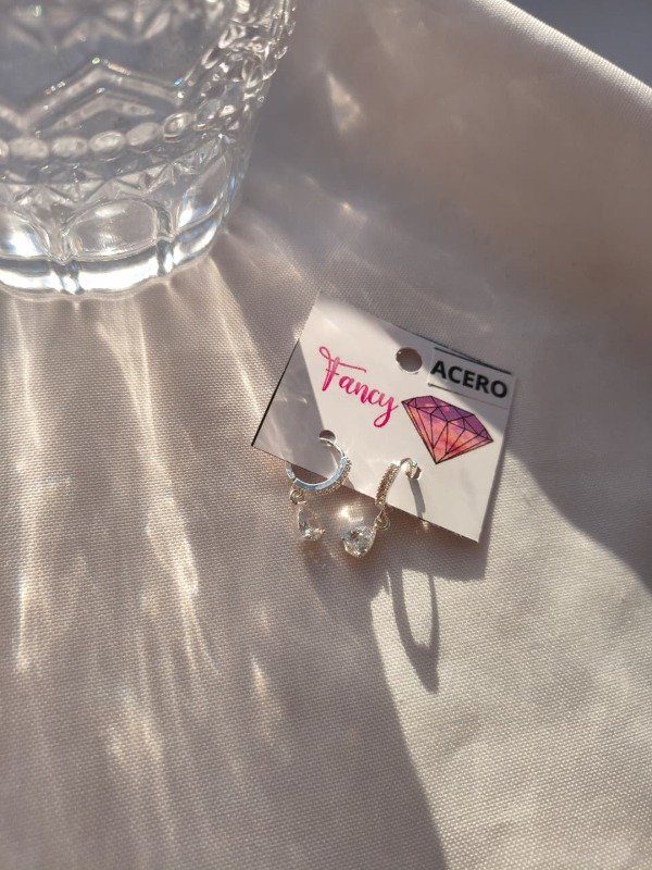 Producto - Argollitas micropave gota plateado
