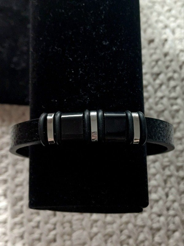 Producto - Pulsera cuero Tarek