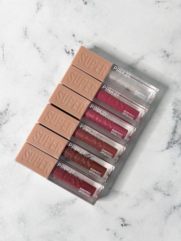 Producto - LIFTER GLOSS CON COLOR PINK 21
