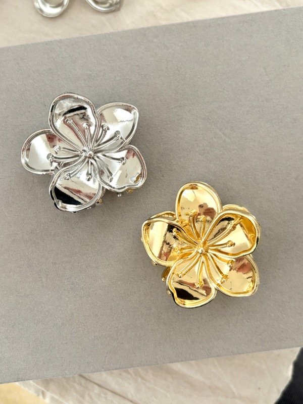 Producto - Mini Broche Flor metálico