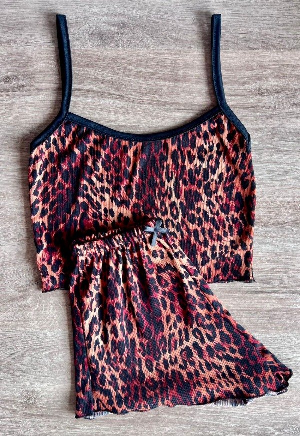 Producto - pijama morley animal print marron tiras negras