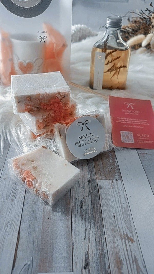 Producto - JABONES CORTADOS A MANO