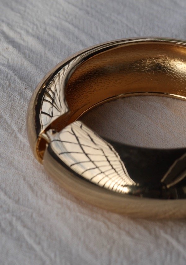 Producto - Brazalete dorado chunky